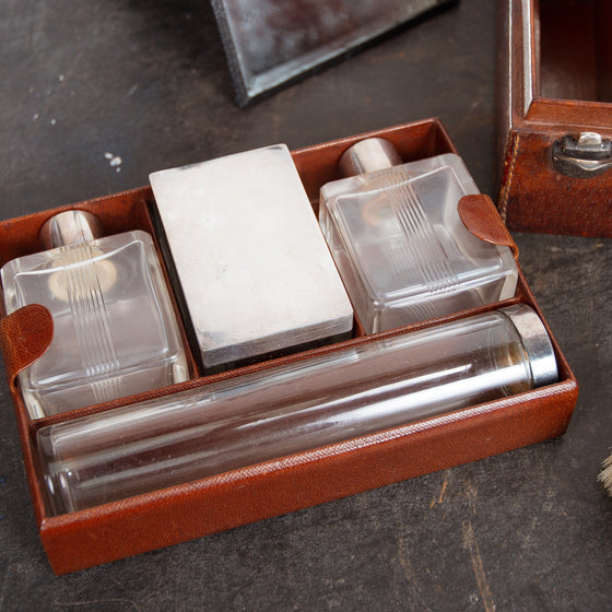 Men's Toilet Accessories Case
